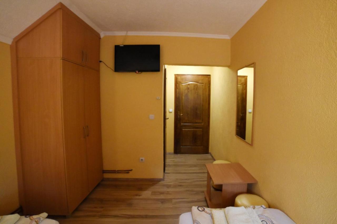 Etno Kuca Sa Konacistem Gocko Hotel Vrnjacka Banja Ngoại thất bức ảnh