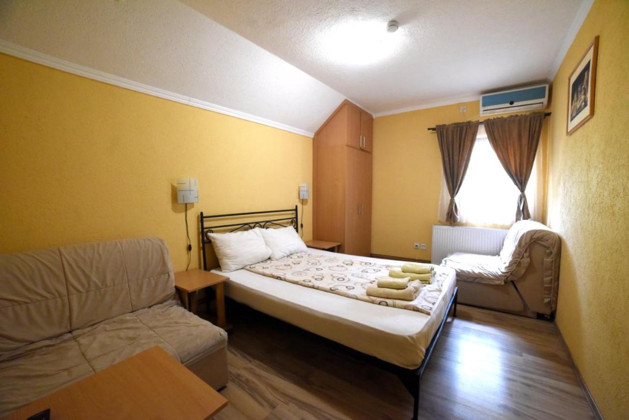 Etno Kuca Sa Konacistem Gocko Hotel Vrnjacka Banja Ngoại thất bức ảnh