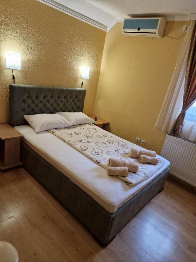 Etno Kuca Sa Konacistem Gocko Hotel Vrnjacka Banja Ngoại thất bức ảnh